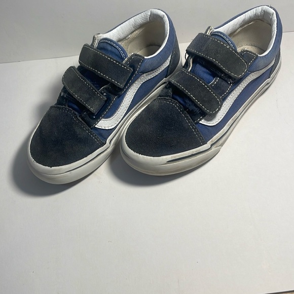 Vans - Picture 2 of 6